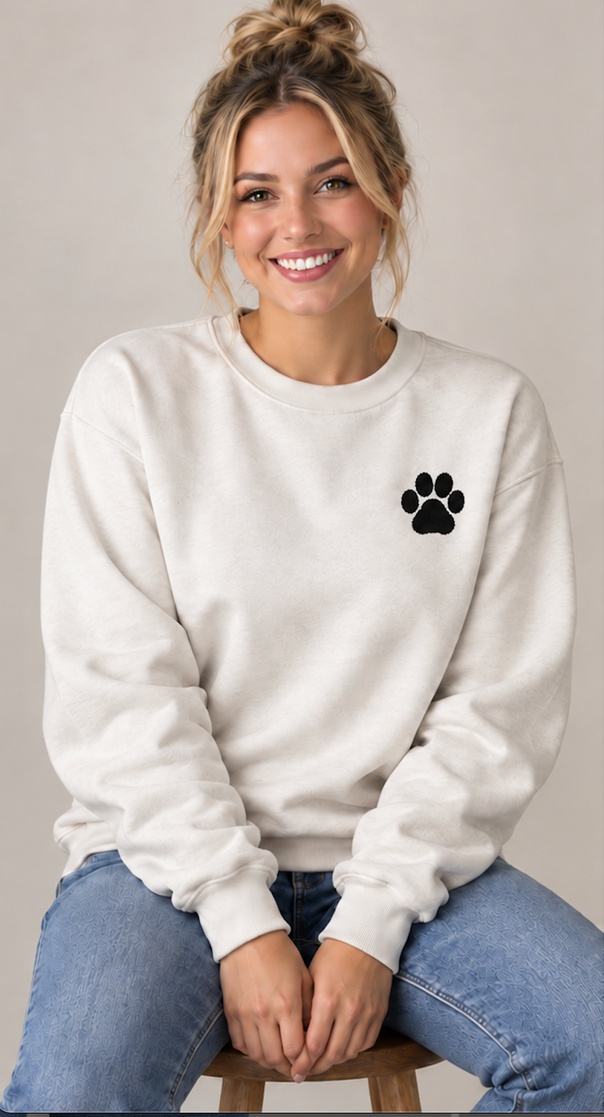 Annetta Long Sleeve Bearcat Logo Crewneck Sweatshirt